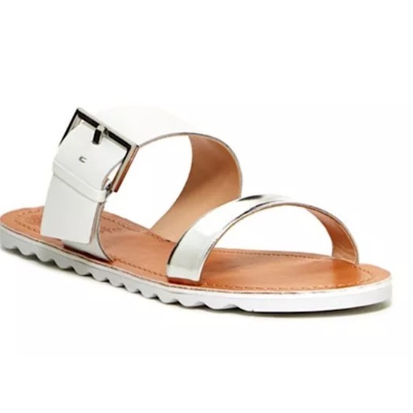 Vince Camuto Stanton Sandal✨👡