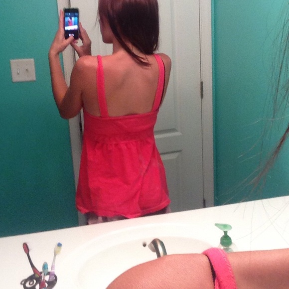 Hot Pink Flowy Tank - Picture 2 of 2