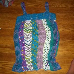 Pattern flower neck tank size 10/12 kids