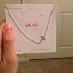 Stella and Dot Necklace! Like new!