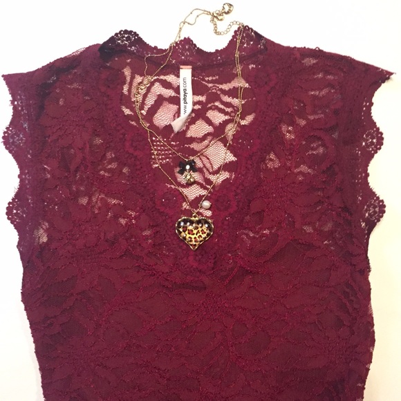 Sold Betsey Johnson Gold Leopard Heart Necklace - Picture 1 of 4