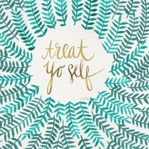 It's almost the weekend! Treat yo self 😻