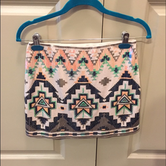 Express sequined mini skirt - Picture 2 of 3