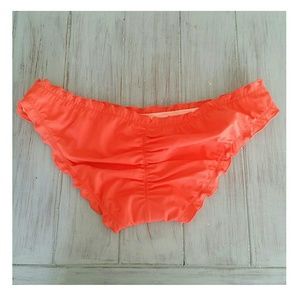 VICTORIA SECRET ruffle cheeky bikini bottoms