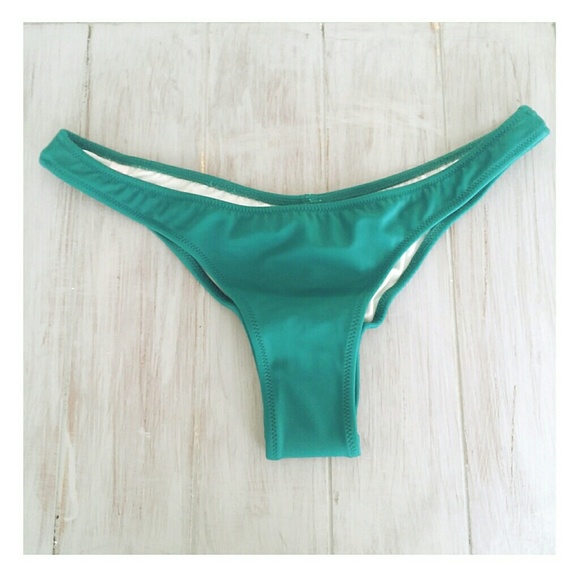 VICTORIA SECRET The itsy bikini bottoms