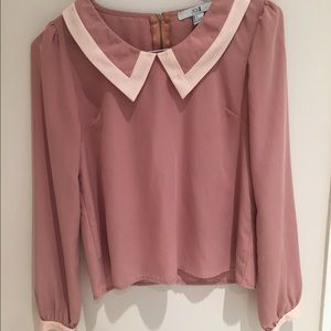 Collared long sleeved shirt