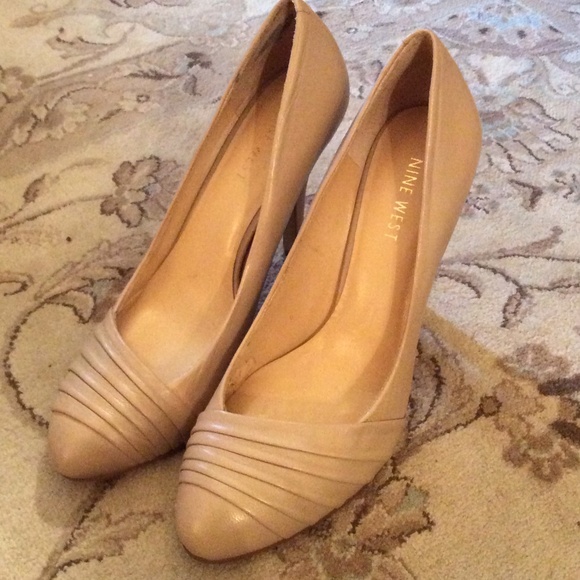 Nine West Nude Pumps - Worn Once - Size 6