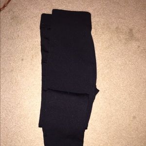**GREAT DEAL** black fleece lined leggings.