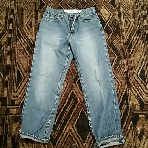 Vintage 90s boyfriend style loose fitting jeans