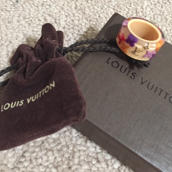 Louis Vuitton ring
