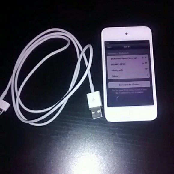 ✴SOLD✴ Apple iPod with front camera