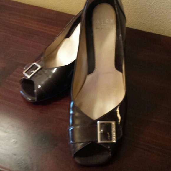 Wedge Shoes - Chocolate Brown patent leather wedge