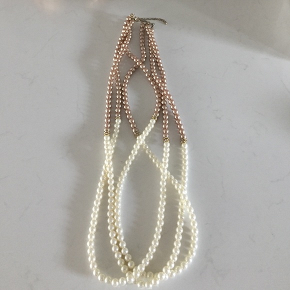 Long Pearl necklace