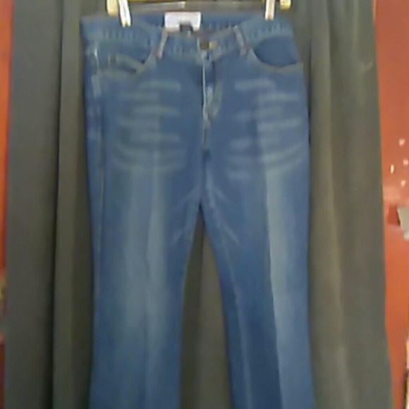 Women's jeans
