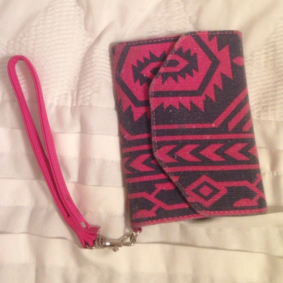 Tribal pattern wristlet wallet/phone carrier