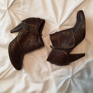 Seychelles ankle booties