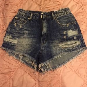 High wasted shorts