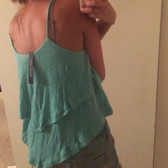 Flowy tank - Picture 2 of 2