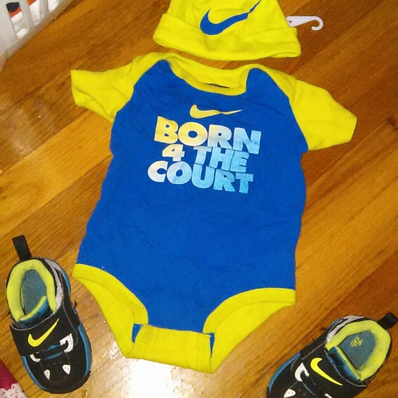 Nike Bundle Sold