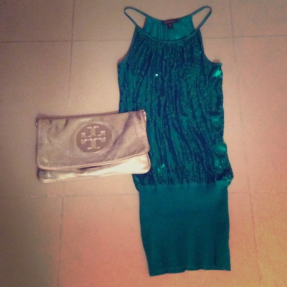Bebe dress