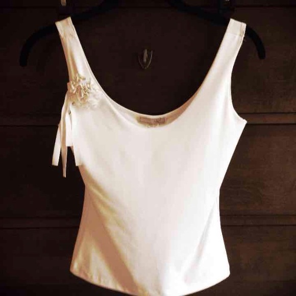 ☁️NWT White Tank S☁️ - Picture 2 of 4