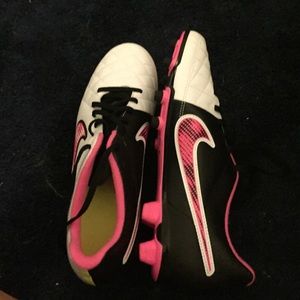 women's soccer cleats size 11 fit like 10