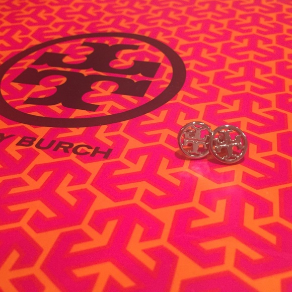Tory Burch signature studs in silver.