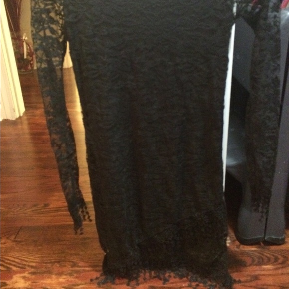 ❌SOLD❌Black lace dress - Picture 2 of 3