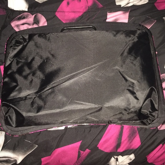 Laptop carrier and leg rester - Picture 2 of 3