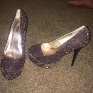 Sparkly pumps!