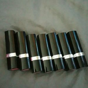 RESERVED Avon matte lipstick bundle