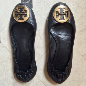Tory Burch Reva Flats in Gold