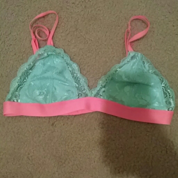 VS PINK lace triangle layering peice