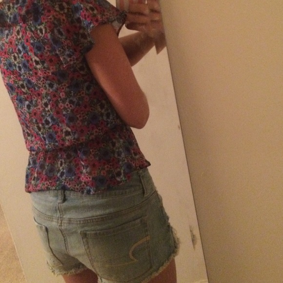 Floral blouse - Picture 2 of 2