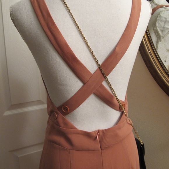 Tobi Dusty Rose, cross-back Romper NWOT - Picture 3 of 6