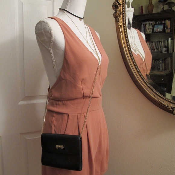Tobi Dusty Rose, cross-back Romper NWOT - Picture 2 of 6