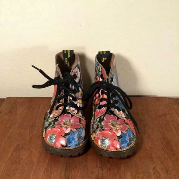 Vintage Dr. Martens for your baby kid! - Picture 2 of 4