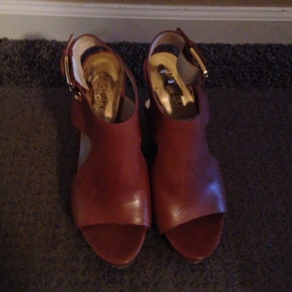 Michael kors wedges sz 8