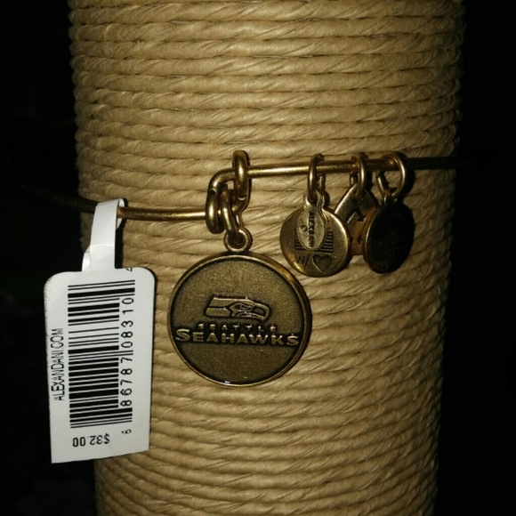 *Reduced*Alex and Ani gold tone bracelet