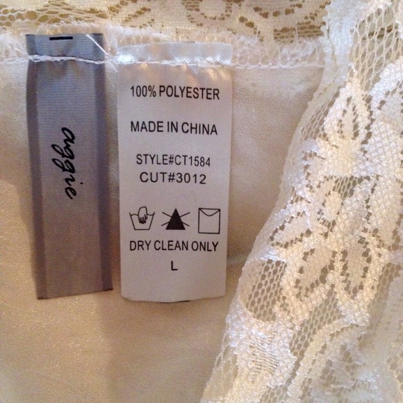 Aggie White Lace and Chiffon button-detail Top - Picture 3 of 3