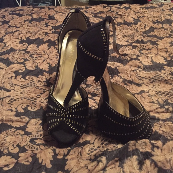 Black heels