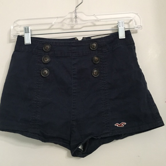 🌸 Hollister zip up sailor shorts (high waisted)🌸 - Picture 1 of 2
