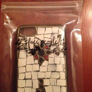 Free people Iphone 5/5s case NEVER USED/OPENED