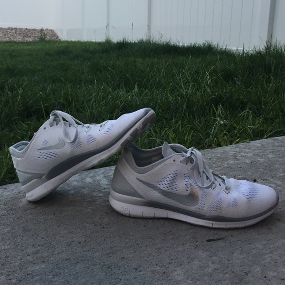 LAST CHANCE 🎉Nike Free TR Fit 5's