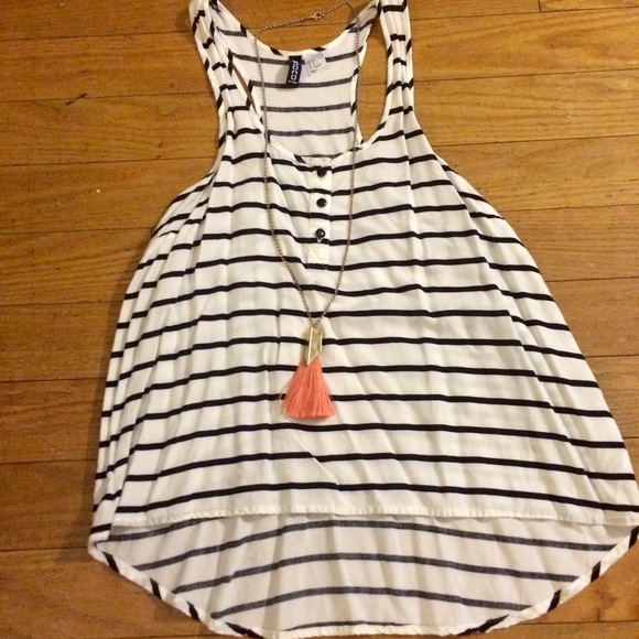 Divided Tops - Black & white Striped high low tank -H&M