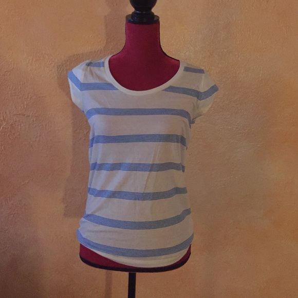 Striped blue and white GAP tee