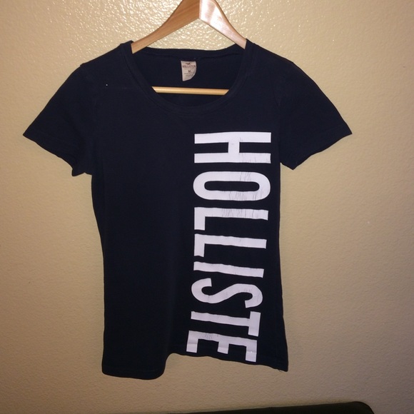 Hollister T-Shirt - Picture 1 of 2