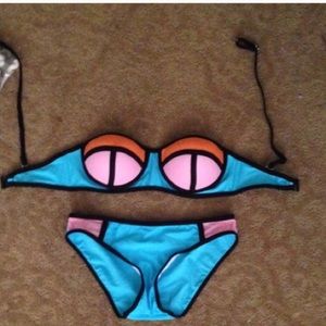 Look alike triangl bikini!