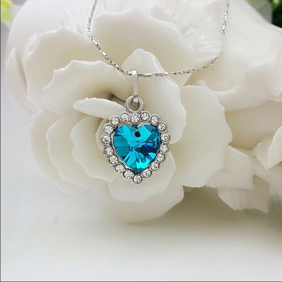 Blue Swarovski crystal 925 plated heart necklace - Picture 1 of 1