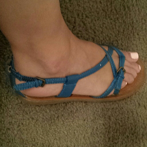 ❌SOLD❌Aldo Royal flats
